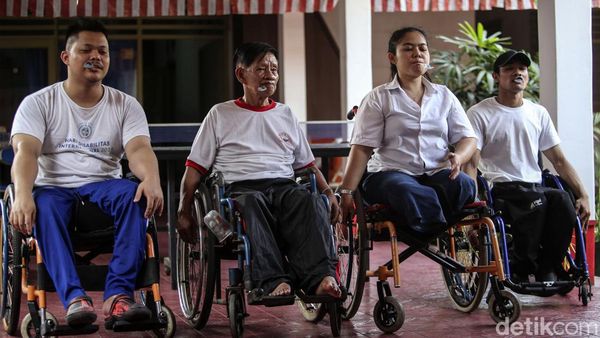 Intip Keseruan Penyandang Disabilitas Lomba HUT RI
