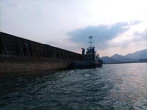Kemenhub Selamatkan Kapal Pengangkut Batu Bara di Perairan Banten Kemenhub Selamatkan Kapal Pengangkut Batu Bara di Perairan Banten