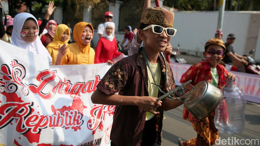 Kemeriahan Karnaval Kemerdekaan di Menteng Jakpus Kemeriahan Karnaval Kemerdekaan di Menteng Jakpus