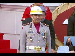 Kapolresta Jayapura Jadi Komandan Upacara Penurunan Bendera di Istana