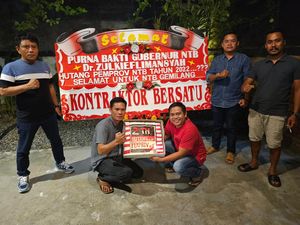 Kontraktor Kirim Karangan Bunga Tuntut Pemprov NTB Bayar Utang Proyek Kontraktor Kirim Karangan Bunga Tuntut Pemprov NTB Bayar Utang Proyek