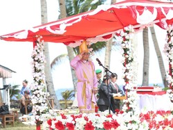 Pimpin Upacara di Miangas, Mendes PDTT: Cinta Negara Sebagian dari Iman