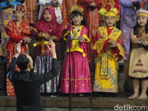 Mengintip Perayaan HUT ke-78 RI di Saung Angklung Udjo Mengintip Perayaan HUT ke-78 RI di Saung Angklung Udjo