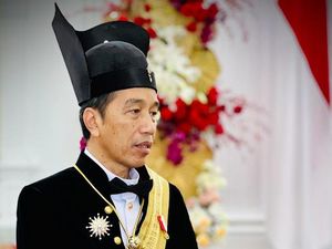 Jokowi Minta Tahun Politik Jangan Ribut, Wanti-wanti 96 Negara Jadi Pasien IMF