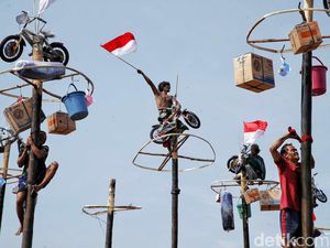 40 Contoh Lomba HUT RI 17 Agustus Seru dan Asyik, Ada Tangkap Bebek-Pecah Air 40 Contoh Lomba HUT RI 17 Agustus Seru dan Asyik, Ada Tangkap Bebek-Pecah Air
