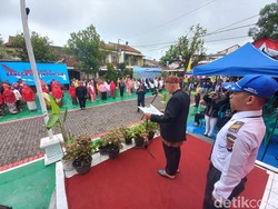 Upacara HUT RI yang Unik di Tasik
