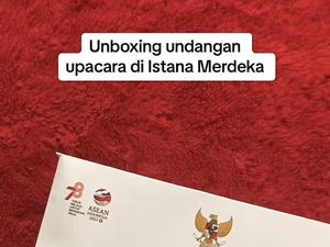 Viral Unboxing Undangan Upacara 17 Agustus di Istana, Isinya Bikin Penasaran