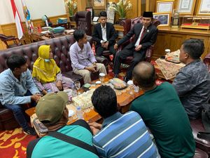 Warga Jambi Temui Ketua DPRD Minta Selesaikan Konflik Lahan PT FPIL