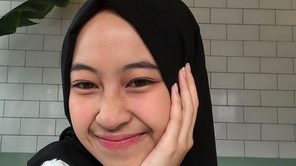 7 Foto Adiba Khanza, Putri Umi Pipik & Uje yang Nikah Muda