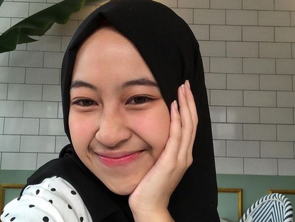 7 Foto Adiba Khanza, Putri Umi Pipik & Uje yang Nikah Muda