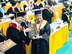 Pesan Anwar Sadad Usai Diwisuda Jadi Doktor Bidang Politik Islam