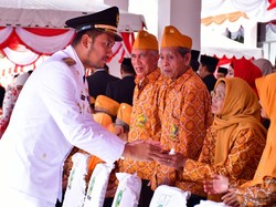 Bupati Sinjai Beri Santunan ke Veteran di Hari Kemerdekaan ke-78 RI