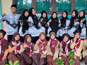 Sosok Kepsek dari Daerah Terdepan, Bawa Sekolah Sabet Penghargaan Nasional