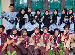 Sosok Kepsek dari Daerah Terdepan, Bawa Sekolah Sabet Penghargaan Nasional