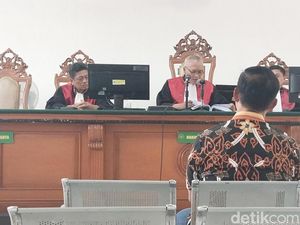 Eks Bupati Cirebon Sunjaya Divonis 7 Tahun Bui di Kasus Gratifikasi-TPPU Eks Bupati Cirebon Sunjaya Divonis 7 Tahun Bui di Kasus Gratifikasi-TPPU