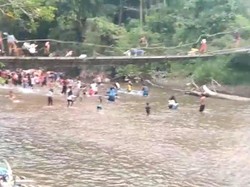 Turun Tangan Polisi Selidiki Jembatan Putus Sebabkan 28 Warga Luka di Kalbar