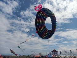 Pecinta Layangan dari 9 Negara Ramaikan Jembrana Kite Festival 2023