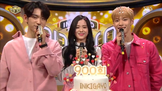 Jinyoung, Jisoo BLACKPINK, dan Doyoung NCT/ Foto: kpopmap.com Jinyoung, Jisoo BLACKPINK, dan Doyoung NCT/ Foto: kpopmap.com