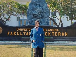 Perjuangan Anak Tukang Bubur Kuliah Gratis di FK Unair