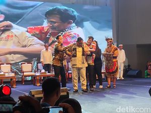 Rekam Jejak Budiman Sudjatmiko di PDIP, Terancam Dipecat Usai Dukung Prabowo Rekam Jejak Budiman Sudjatmiko di PDIP, Terancam Dipecat Usai Dukung Prabowo