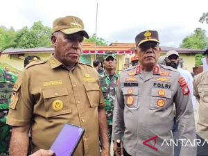 Gubernur: Pembakar Kantor Distrik-Sekolah di Fakfak Kelompok Terorganisasi