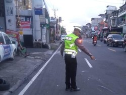 Mobil Tabrak Motor di Jalan Denpasar-Gilimanuk, Pemotor Luka Robek di Kepala