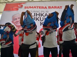 Kecewa Prabowo Jadi Anak Buah Jokowi, Relawan di Padang Ganti Dukung Ganjar