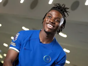 3 Hal yang Bikin Romeo Lavia Jatuh Cinta dengan Chelsea