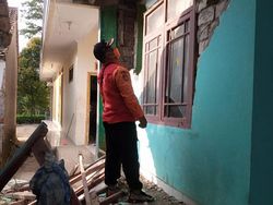 Rumah Odin di KBB Ambruk, Diduga gegara Gempa Banten