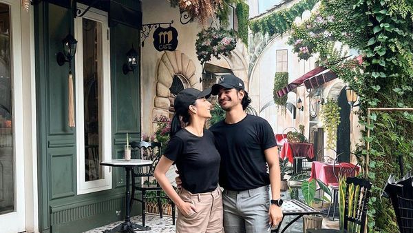 Tyas Mirasih dan Tengku Tezi Makin Romantis, Ini Momen Kulinerannya