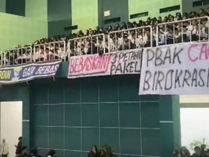7 Fakta Maba UINSA Kritik Rektor Saat Ospek Berujung Pemanggilan Orang Tua 7 Fakta Maba UINSA Kritik Rektor Saat Ospek Berujung Pemanggilan Orang Tua