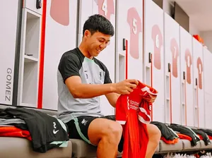 Klopp Sebut Wataru Endo Sebagai Mesin