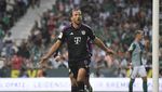 Aksi Harry Kane Bikin Gol dan Assist di Debut Bundesliga