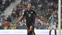 4. Harry Kane. Dari Tottenham ke Bayern Munich dengan transfer 86 juta paun (Rp 1,67 triliun) plus potensi tambahan 14 juta paun (Rp 273 miliar). Foto: REUTERS/FABIAN BIMMER