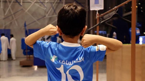 Jersey Neymar Laris Manis Diborong Pendukung Al Hilal