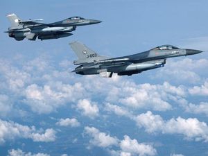 Ukraina Yakin F-16 Akan Pukul Mundur Jet Tempur Rusia Ukraina Yakin F-16 Akan Pukul Mundur Jet Tempur Rusia