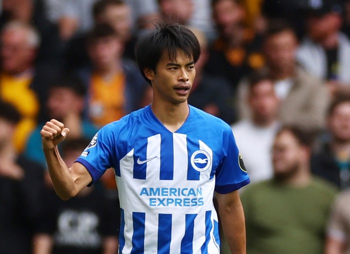 Soccer Football - Premier League - Wolverhampton Wanderers v Brighton & Hove Albion - Molineux Stadium, Wolverhampton, Britain - August 19, 2023 Brighton & Hove Albions Kaoru Mitoma celebrates scoring their first goal Action Images via Reuters/Andrew Boyers EDITORIAL USE ONLY. No use with unauthorized audio, video, data, fixture lists, club/league logos or live services. Online in-match use limited to 75 images, no video emulation. No use in betting, games or single club /league/player publications.  Please contact your account representative for further details.