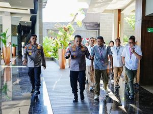 Potret Kapolri Cek Gladi Bersih Pembukaan AMMTC ke-17 di Labuan Bajo Potret Kapolri Cek Gladi Bersih Pembukaan AMMTC ke-17 di Labuan Bajo