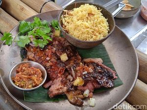 Kuliner Sigi, Ada Sate Ayam Biromaru dan Kambing Panggang Kecap Rempah Kuliner Sigi, Ada Sate Ayam Biromaru dan Kambing Panggang Kecap Rempah
