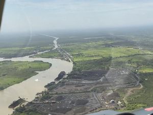 Menhub Pantau 5 Terminal Khusus Batu Bara di Banjarmasin Kalsel dari Udara