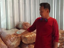 Rela Tahan Perih, Pengusaha Bawang Goreng Ini Raih Omzet Rp 15 Juta Sehari