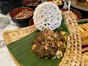 Rahasia Kenikmatan Rujak Cingur Surabaya Ternyata Ada di Petisnya Rahasia Kenikmatan Rujak Cingur Surabaya Ternyata Ada di Petisnya