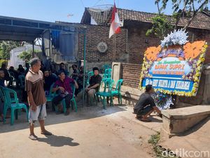 Warga Trangkil Pati Tewas Tertusuk Pisau saat Melerai Perkelahian di Hajatan Warga Trangkil Pati Tewas Tertusuk Pisau saat Melerai Perkelahian di Hajatan