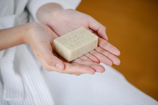 Bar soap/Photo: Pexels/Sarah Chai