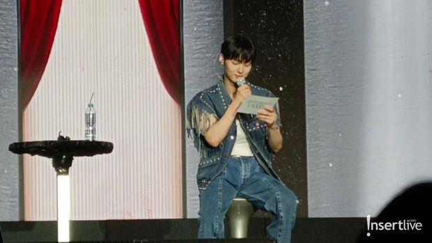 Serba Bisa, Hwang Min Hyun Jadi Penyiar Radio di Konser ‘Unveil’ Jakarta 2023
