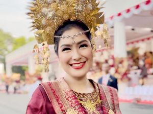 Cerita Valerina Daniel Pakai Suntiang 2 Kg Saat Jadi MC 17-an di Istana Cerita Valerina Daniel Pakai Suntiang 2 Kg Saat Jadi MC 17-an di Istana