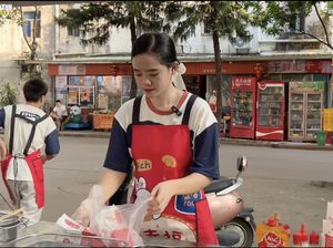 YouTuber Indonesia Jualan di Luar Negeri hingga Suami Marah Gegara Makanan YouTuber Indonesia Jualan di Luar Negeri hingga Suami Marah Gegara Makanan