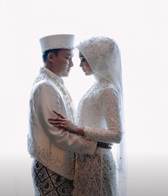 Danisa Khairiyah mantan istri Tengku Tezi sudah menikah lagi.
