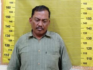Heriyanto Diringkus Polisi Usai Gagal Palak Toko Emas di Surabaya Heriyanto Diringkus Polisi Usai Gagal Palak Toko Emas di Surabaya