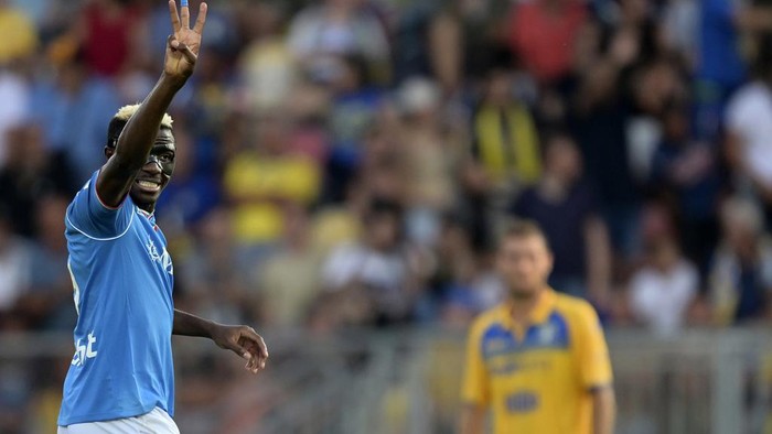 Napolis Victor Osimhen reacts during the Serie A soccer match between Frosinone Calcio and SSC Napoli, at the Benito Stirpe stadium in Frosinone, Italy, Saturday Aug. 19, 2023. (Alfredo Falcone/LaPresse via AP)